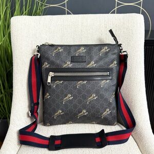 Authentic Gucci unisex crossbody bag black monogram tiger canvas